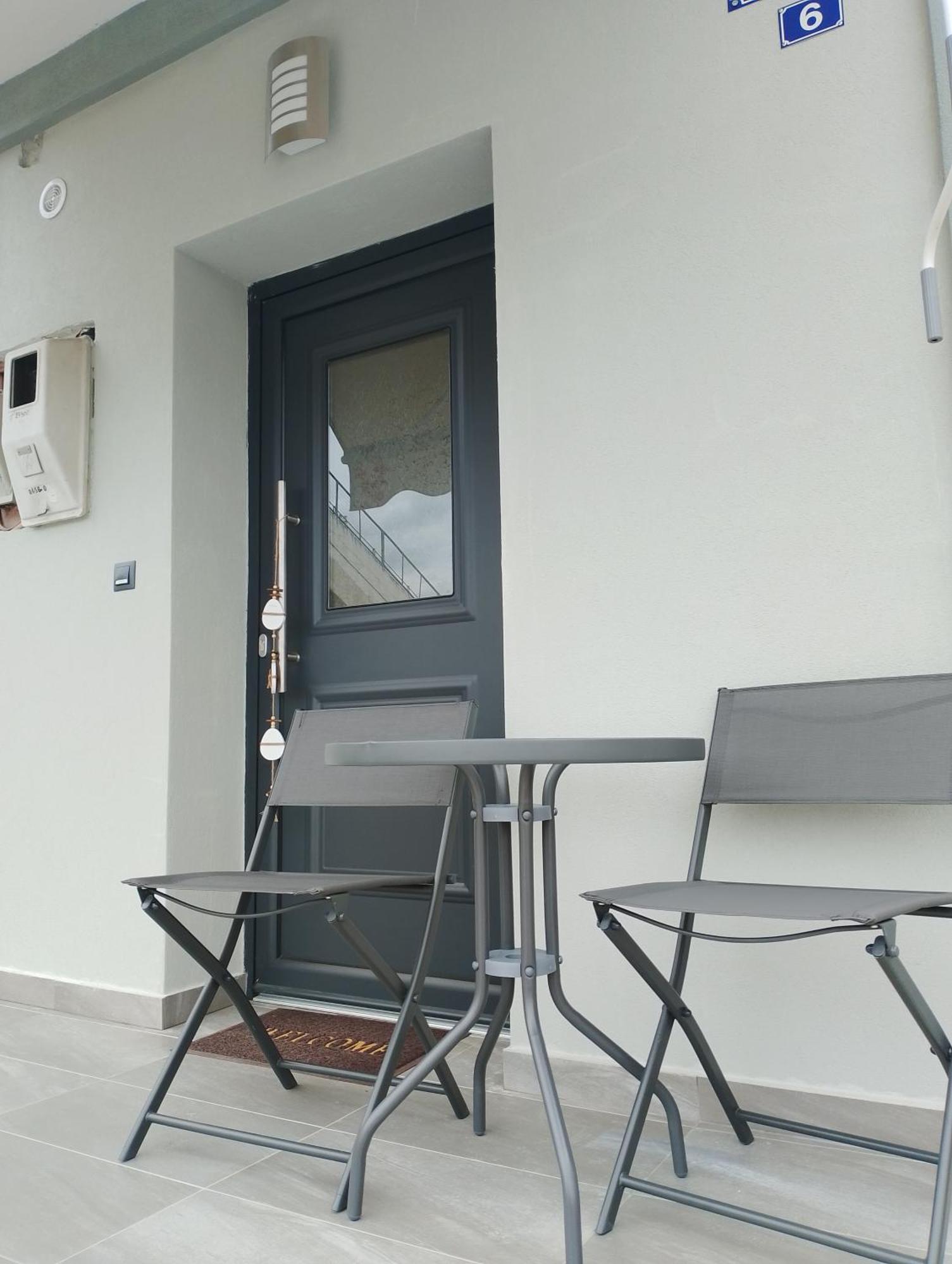 Black Eagle Apartment Dráma Exteriör bild
